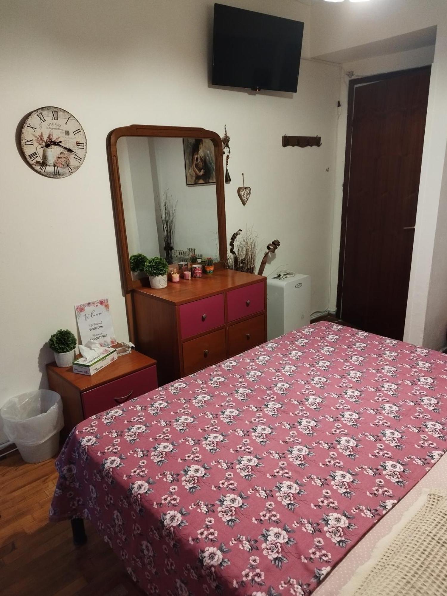 Private Rooms In Shared House Tesalónica Habitación foto